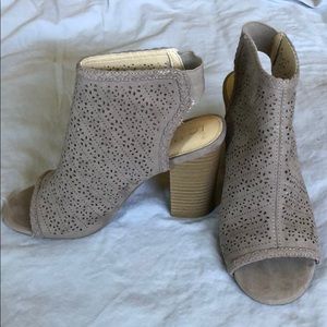 LC Lauren Conrad booties women’s size 6M
